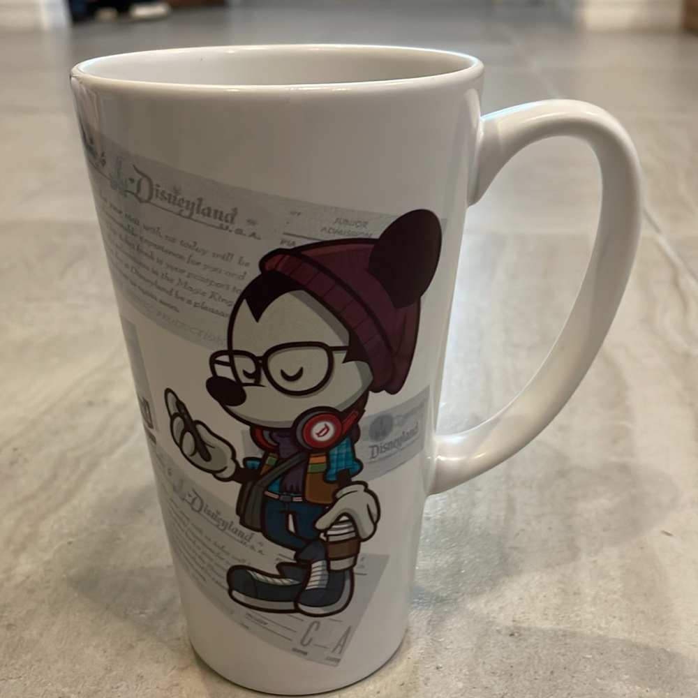 Disneyland Coffee Mug - Picture 3 of 8